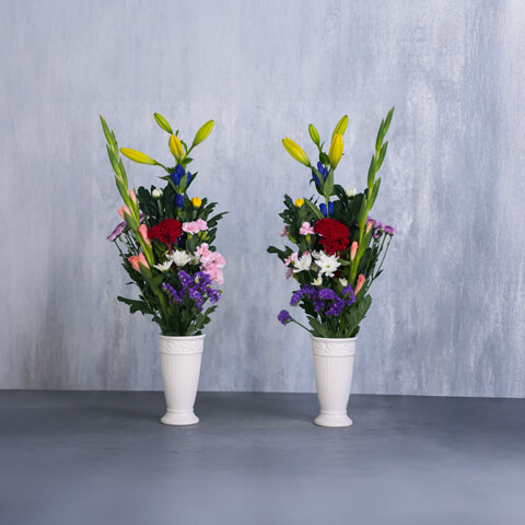 【墓用】明るい色 季節花の墓花1対(左右に1つずつ)
