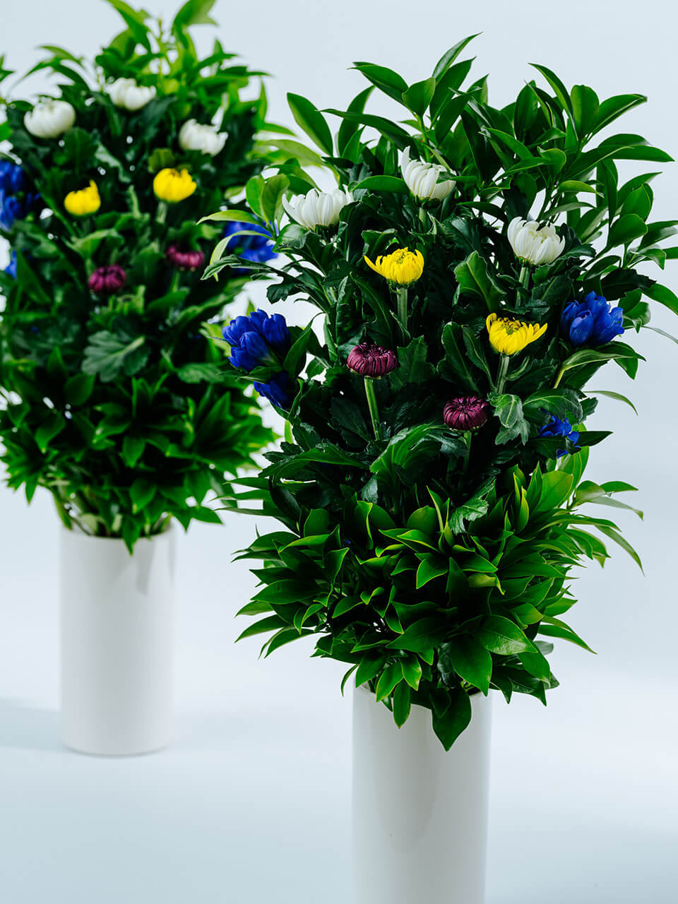 墓用】樒と季節のお花で墓花1対（左右に1つずつ） | 広島花屋