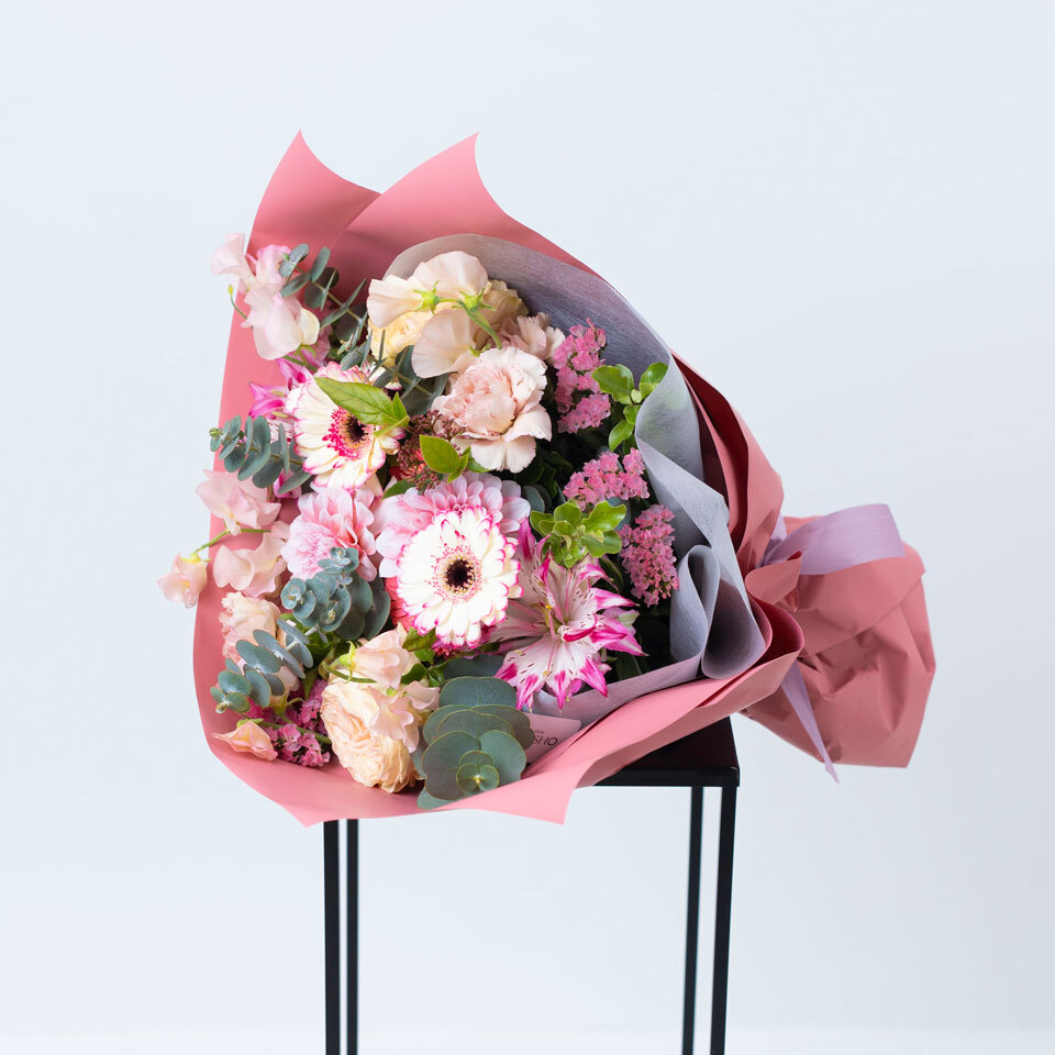 くすみカラーの季節の花束 | 広島花屋オンラインショップ花将