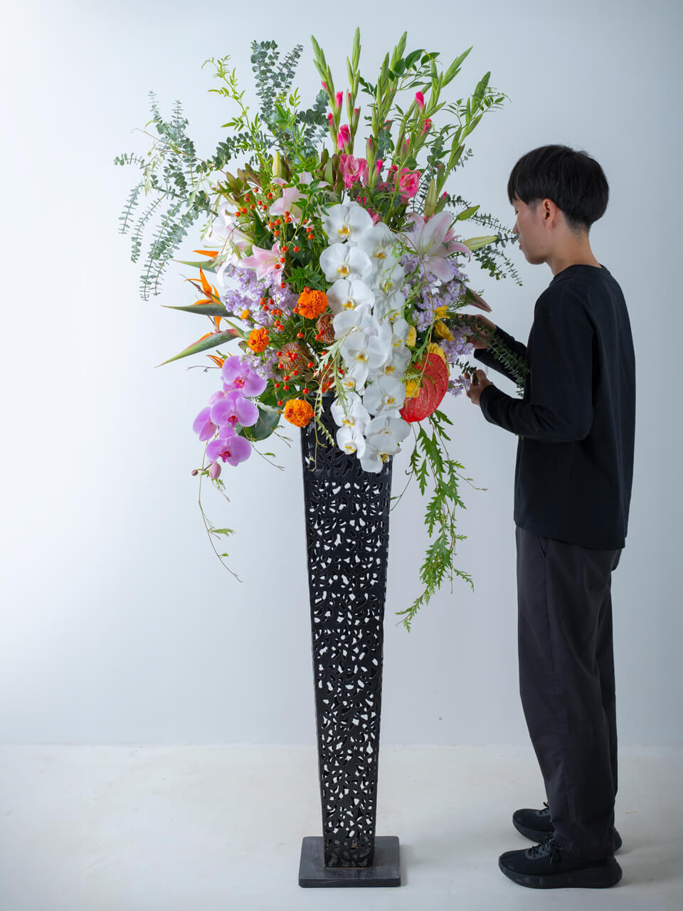 胡蝶蘭入れておまかせ 1段アートスタンド花 | 広島花屋オンライン